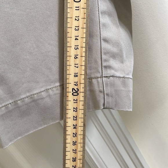 RALPH Lauren - Khaki Tan Shorts - Classic fit 9" - Size 36 - Picture 5 of 12